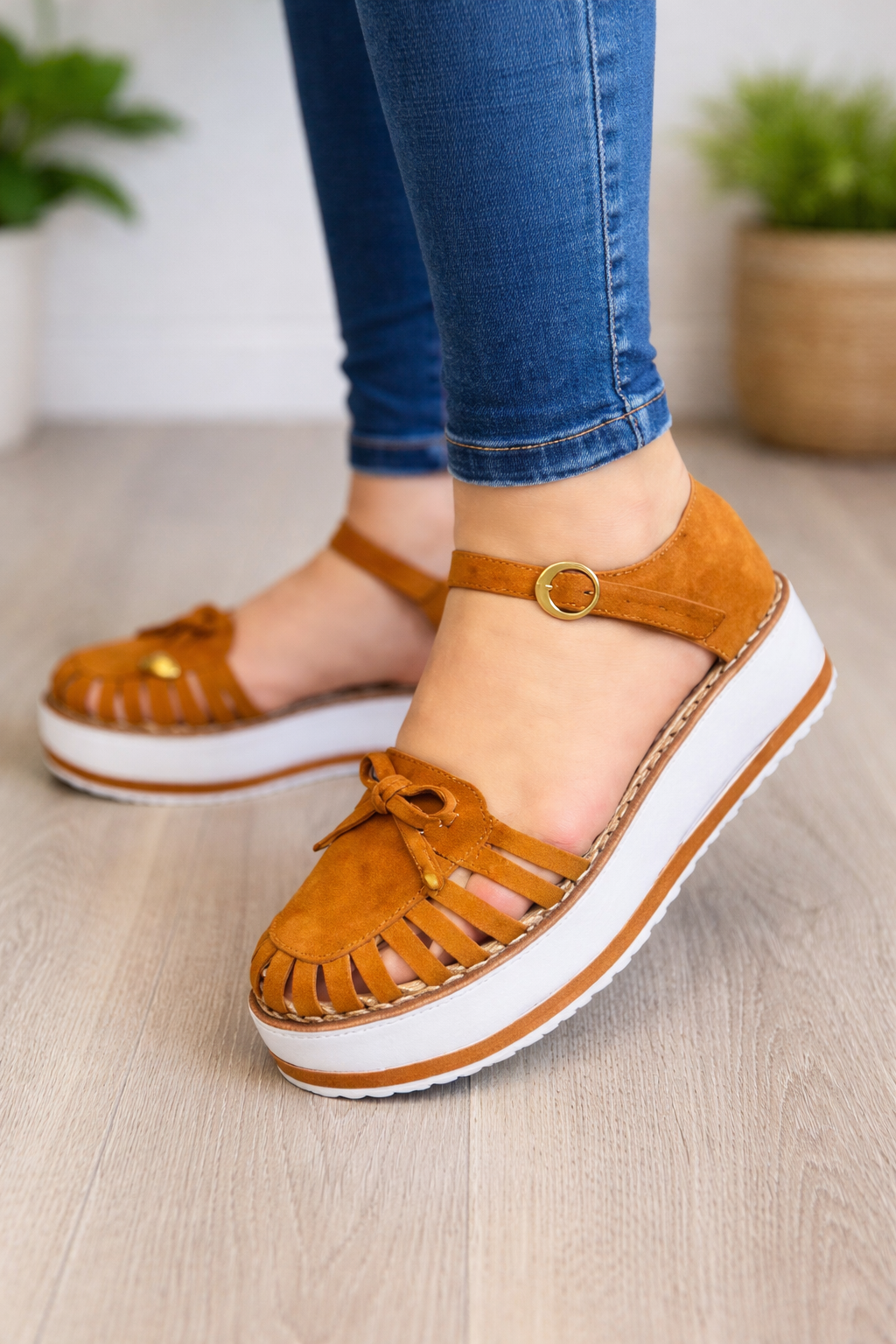 Orthopedic Balance Platform Sandals With A Single Buckle