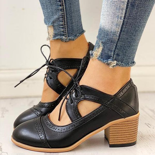 Diana | Retro Block Heel Oxford Shoes – Lace-Up Cutout Design