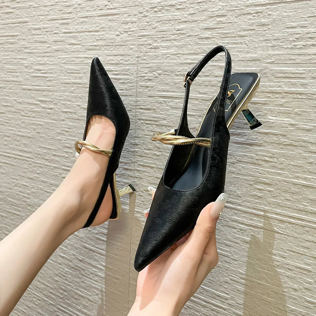 Inaya | Women’s Orthopedic Pointed-Toe Slingback Heels