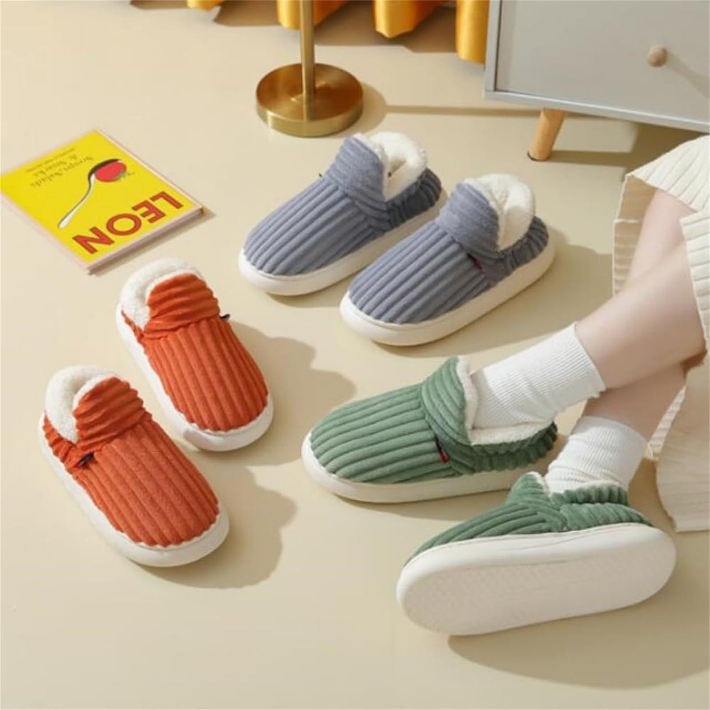 Lala | Plush Corduroy Indoor Slippers – Warm Comfort for Home