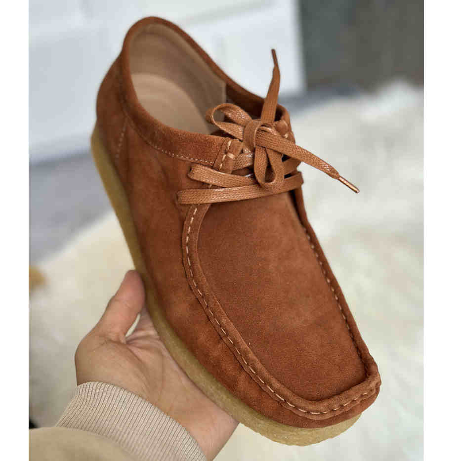 Orthopedic Balance Leather Lace-Up Shoes With A Thick, Unique Sole