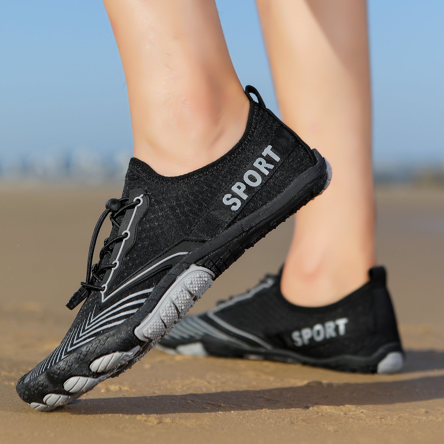 Luna | Lightweight Outdoor Sneakers with Quick-Lock Fit