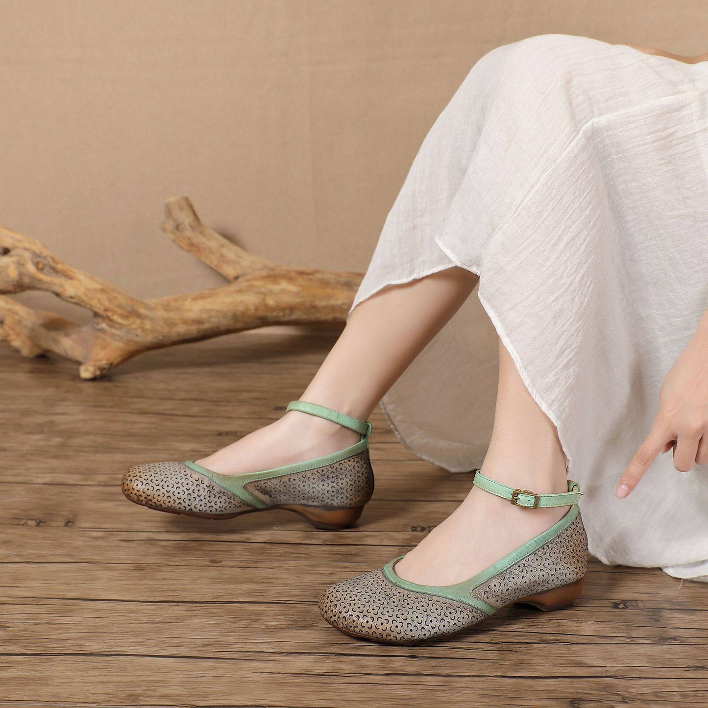 Orthopedic Balance Floral Cutout Flats – Vintage Handmade Comfort Shoes