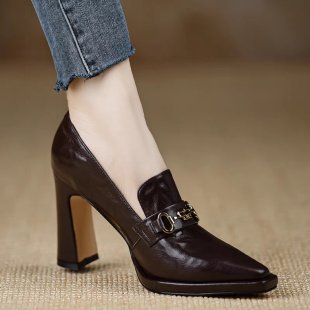 Orthopedic Balance Retro Chunky Heeled Professional Pumps