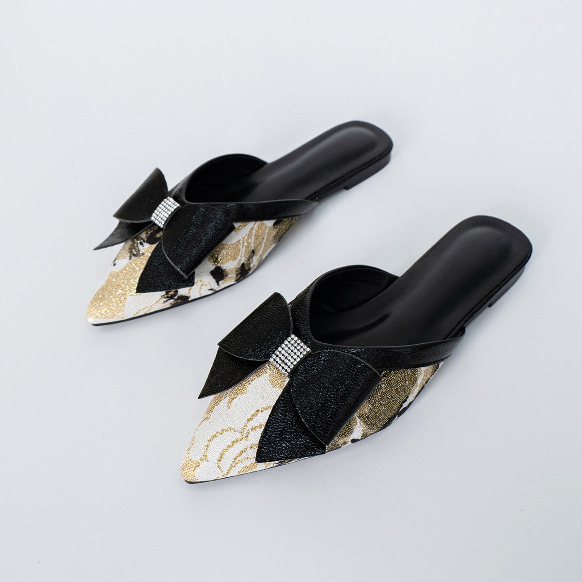 Orthopedic Balance | Metallic Bow Pointed Toe Mule Flats