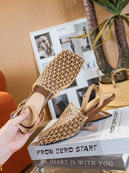 Orthopedic Balance | Woven Pointed Toe Slingback Flats
