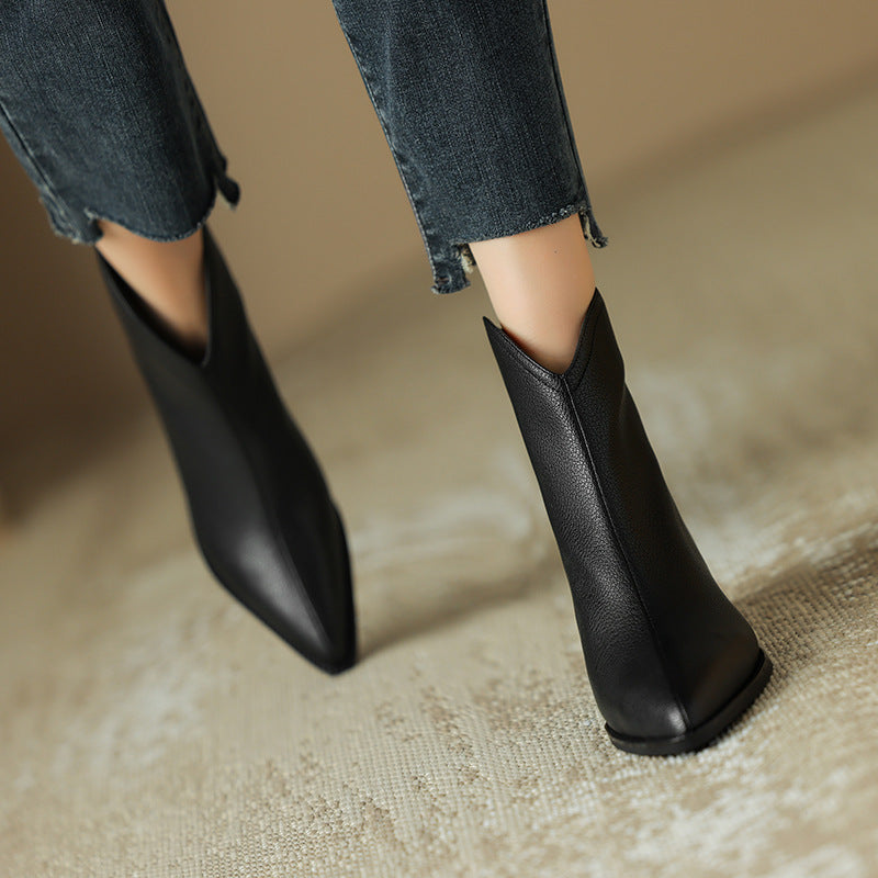 Madhu | Minimalist Pointed-Toe Orthopedic Ankle Boots