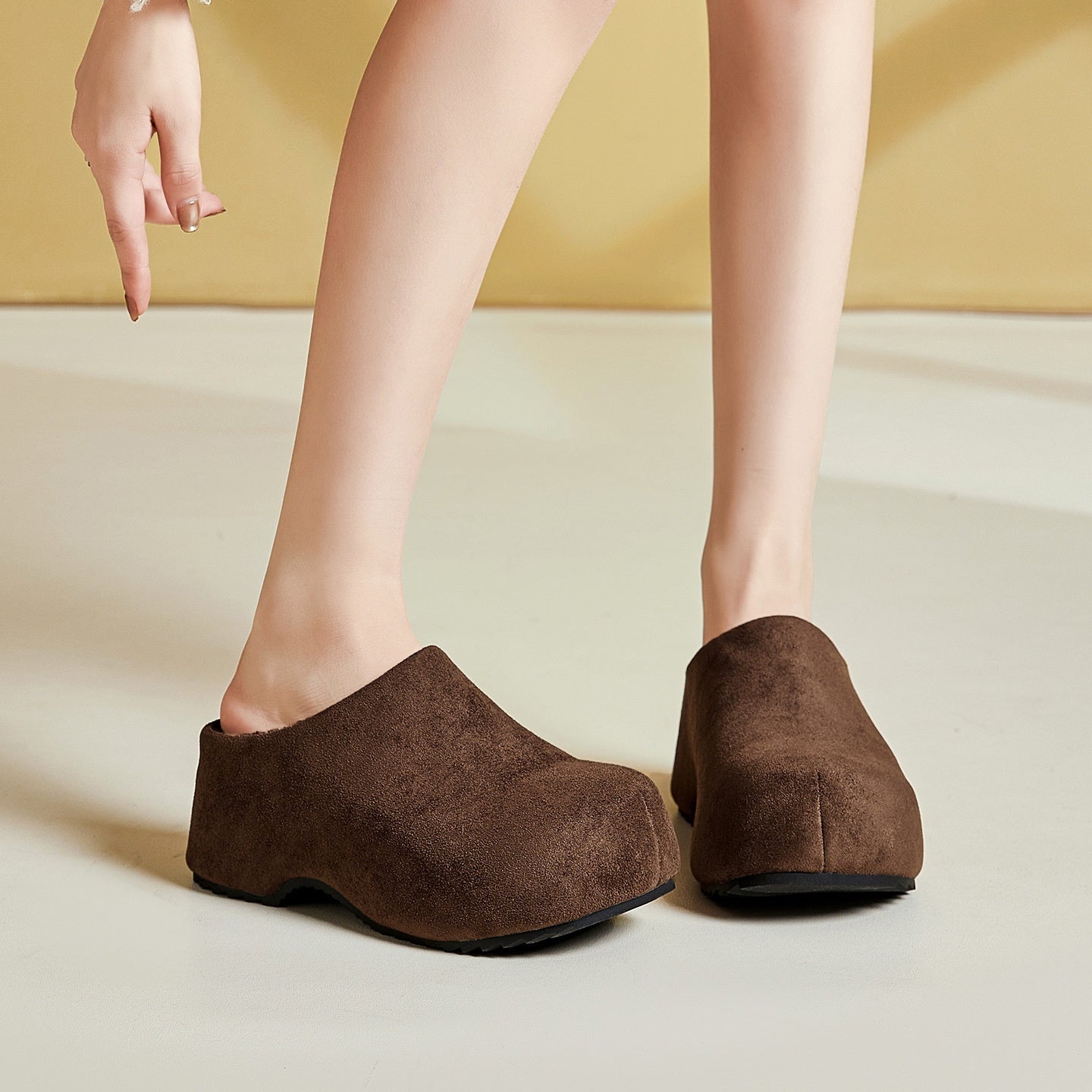 Orthopedic Balance Retro Chunky-Soled Mules - Unique And Comfortable