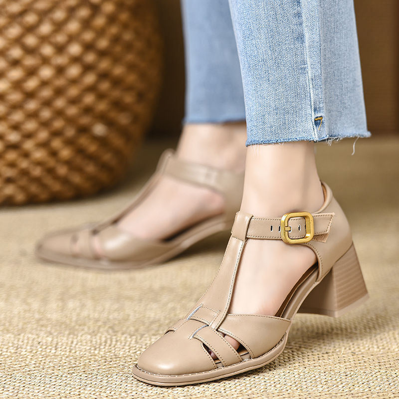 Orthopedic Balance Chunky Heel Sandals With Cutout And Buckle
