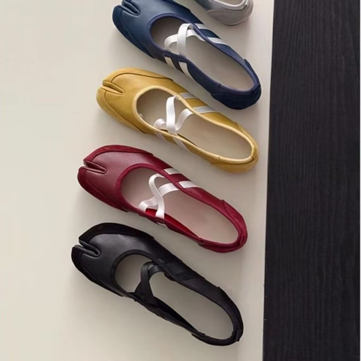 Orthopedic Balance New Clog Shoes With A Unique Design