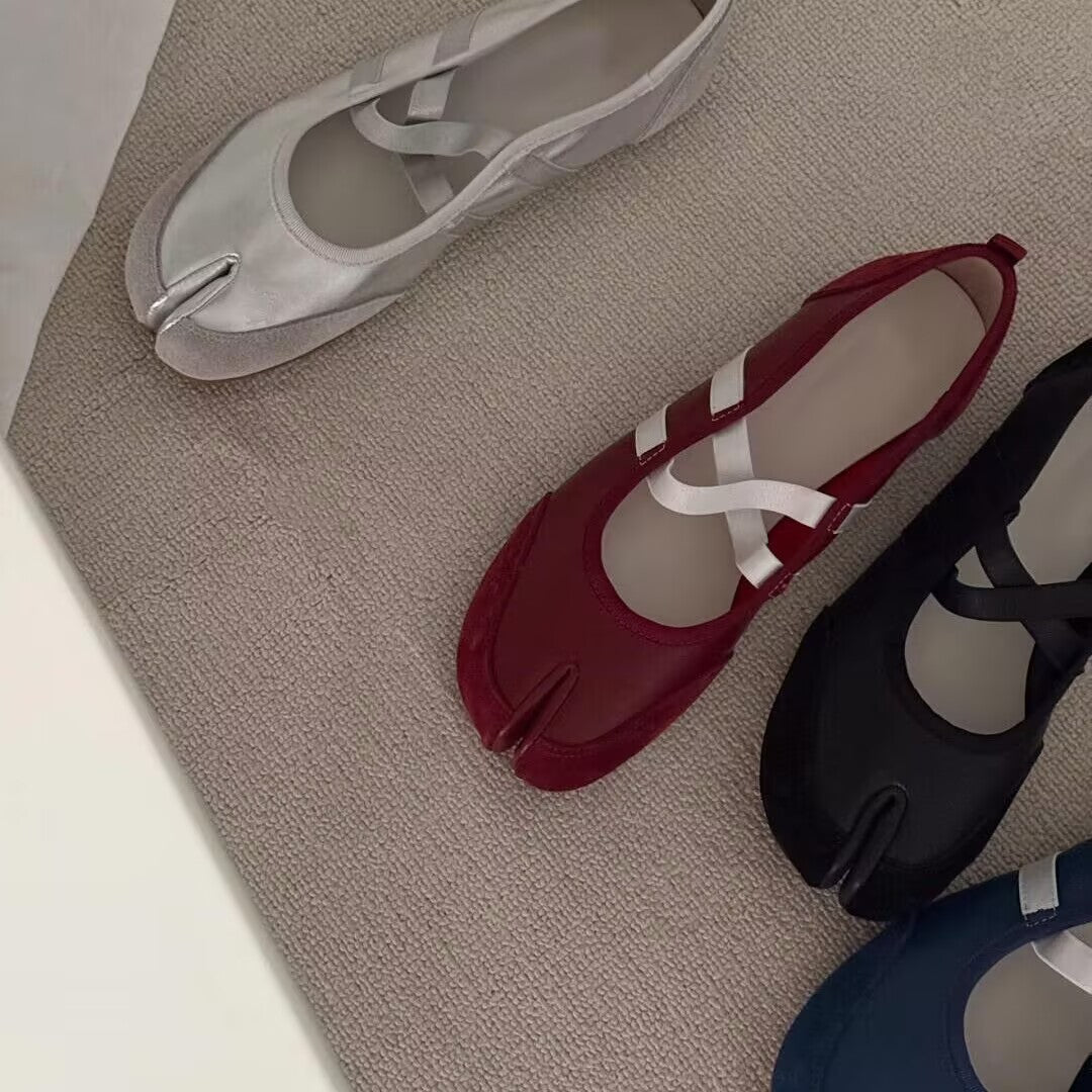 Orthopedic Balance New Clog Shoes With A Unique Design