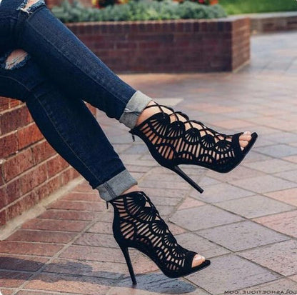 Orthopedic Balance Unique Lace-Up Pumps For Unparalleled Style
