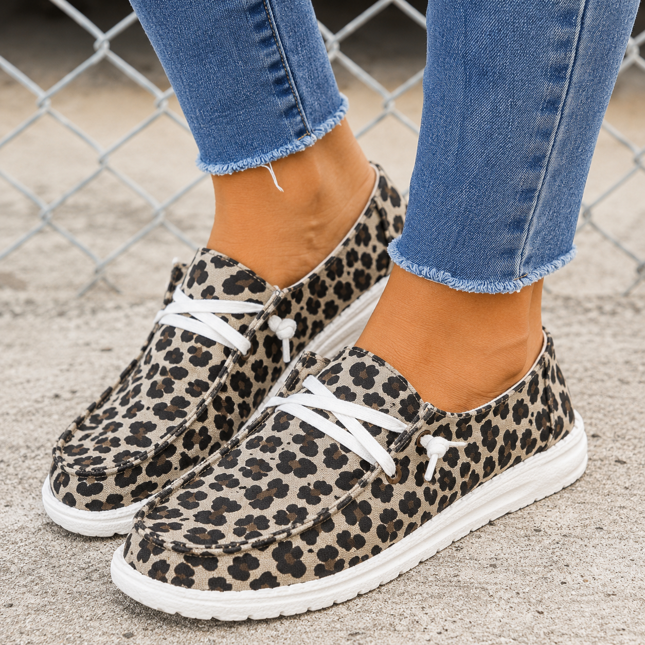 Orthopedic Balance Women's Lace-Up Flat Casual Shoes
