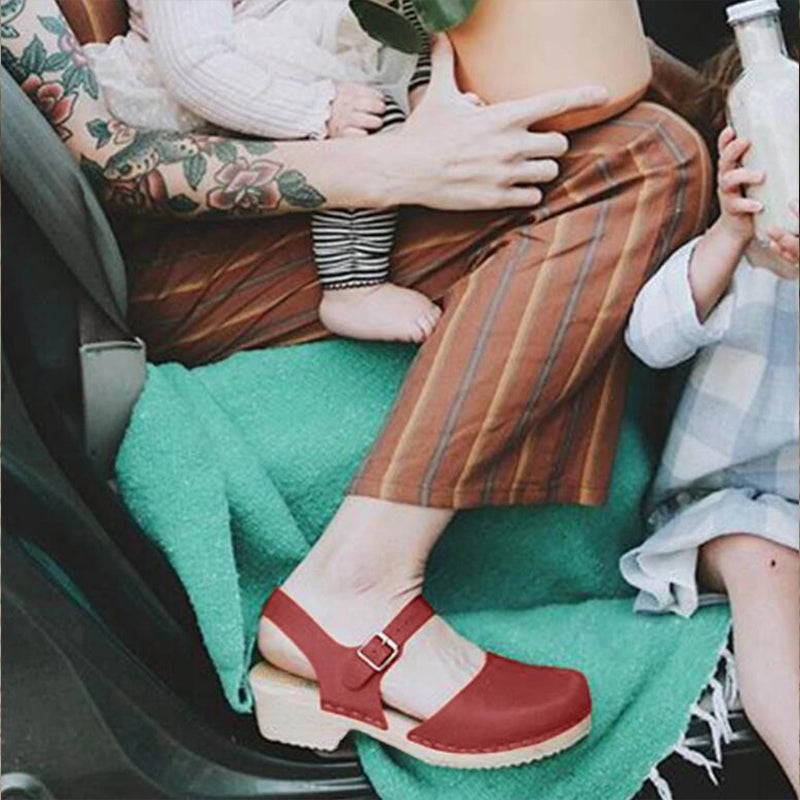 Kate | Vintage Orthopedic Leather Clog Sandals with Adjustable Strap