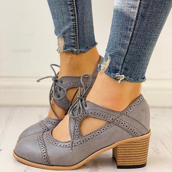 Diana | Retro Block Heel Oxford Shoes – Lace-Up Cutout Design
