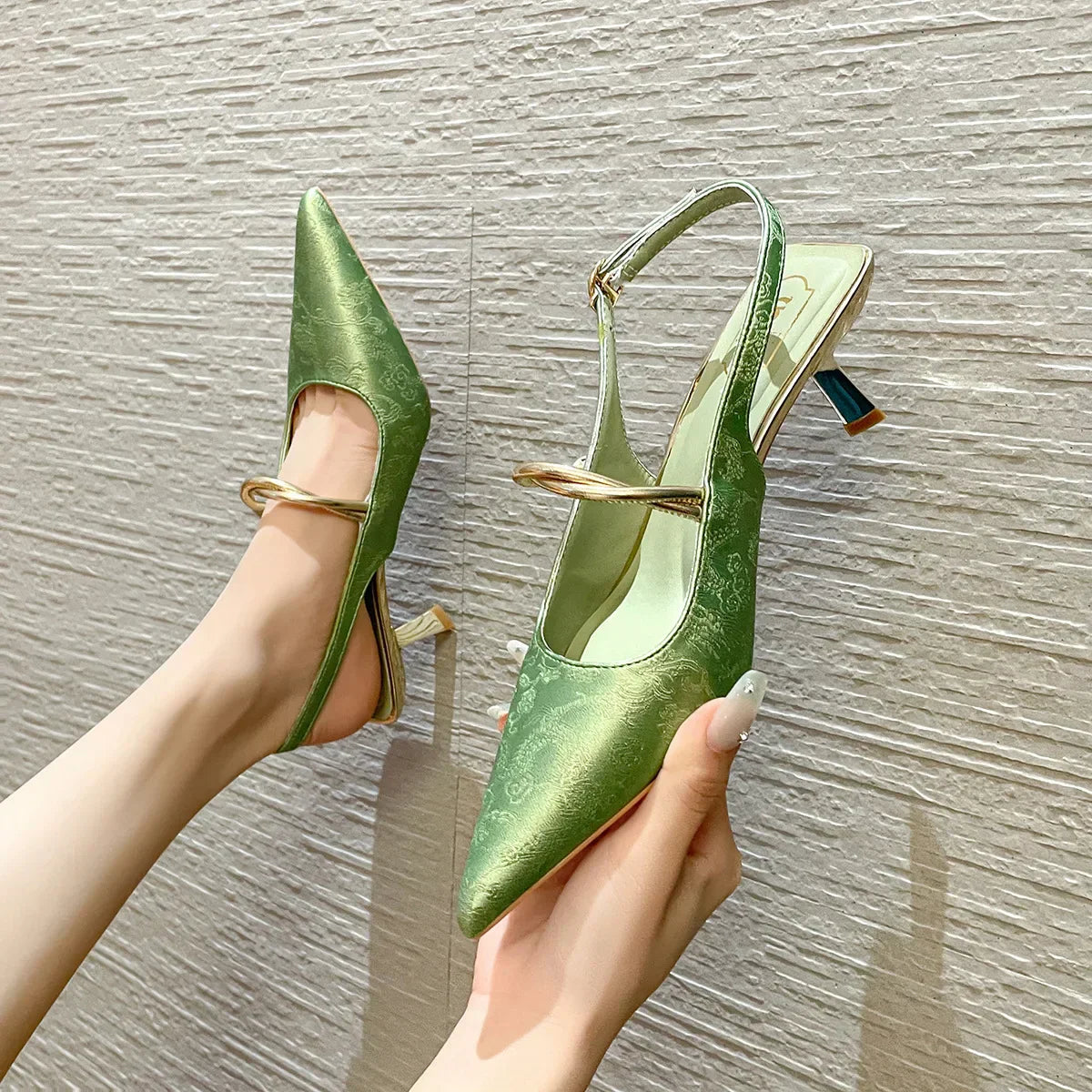 Inaya | Women’s Orthopedic Pointed-Toe Slingback Heels