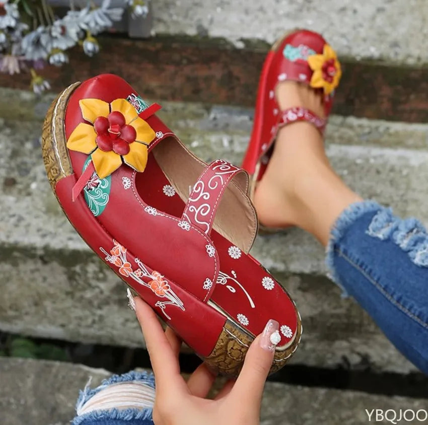 Aaliyah | Floral Embroidered Orthopedic Slip-On Clogs with Cushioned Sole