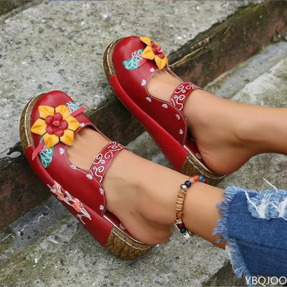 Aaliyah | Floral Embroidered Orthopedic Slip-On Clogs with Cushioned Sole