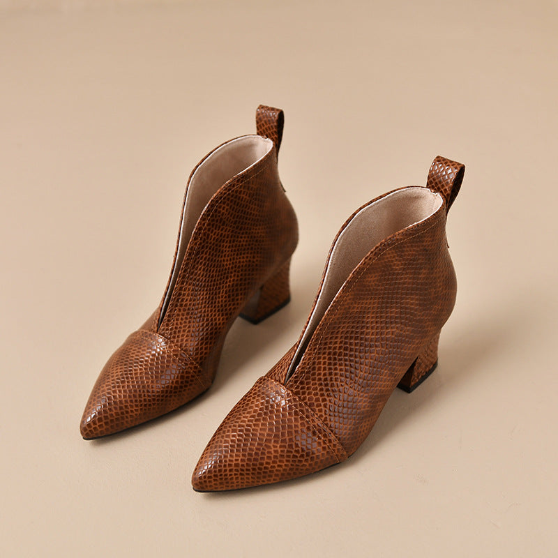 Orthopedic Balance Martin Heeled Ankle Boots With V-Cutout