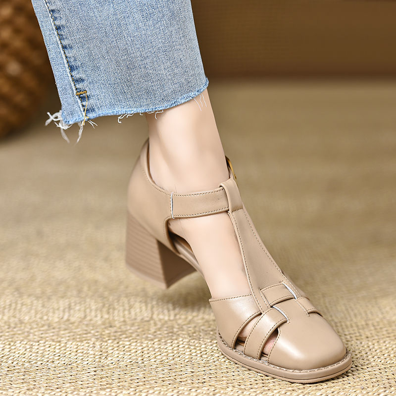 Orthopedic Balance Chunky Heel Sandals With Cutout And Buckle