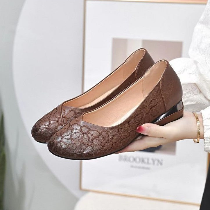 Orthopedic Balance | Floral Lace Round Toe Ballet Flats
