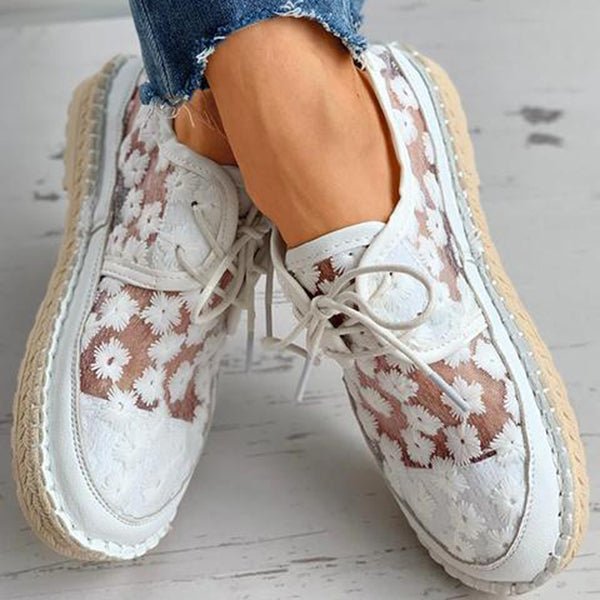 Beryl | Floral Mesh Lace-Up Sneakers – Lightweight Breathable Comfort