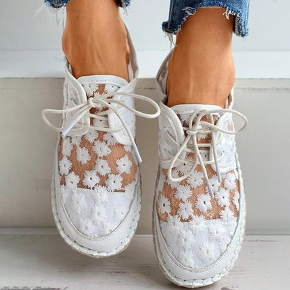 Beryl | Floral Mesh Lace-Up Sneakers – Lightweight Breathable Comfort