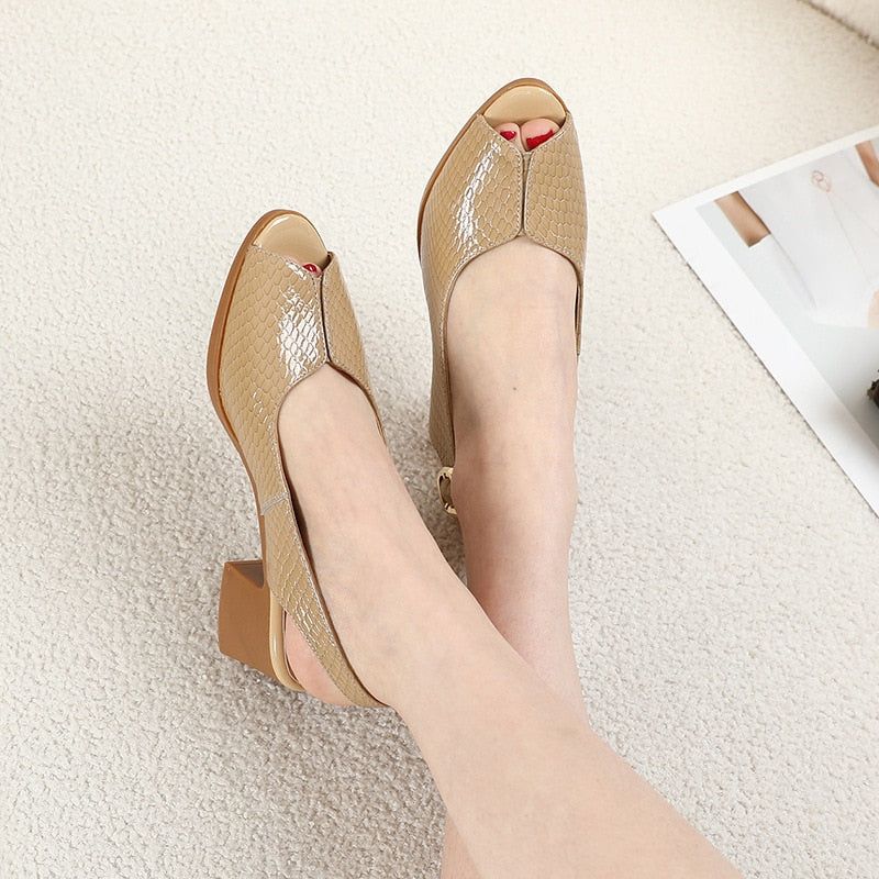 Caroline | Slingback Block Heel Sandals – Peep-Toe Everyday Elegance